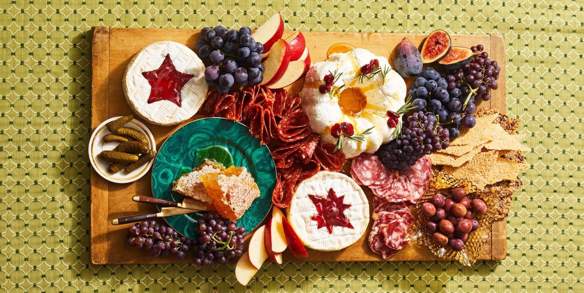50 Christmas Appetizers to Get Your Holiday Party Started