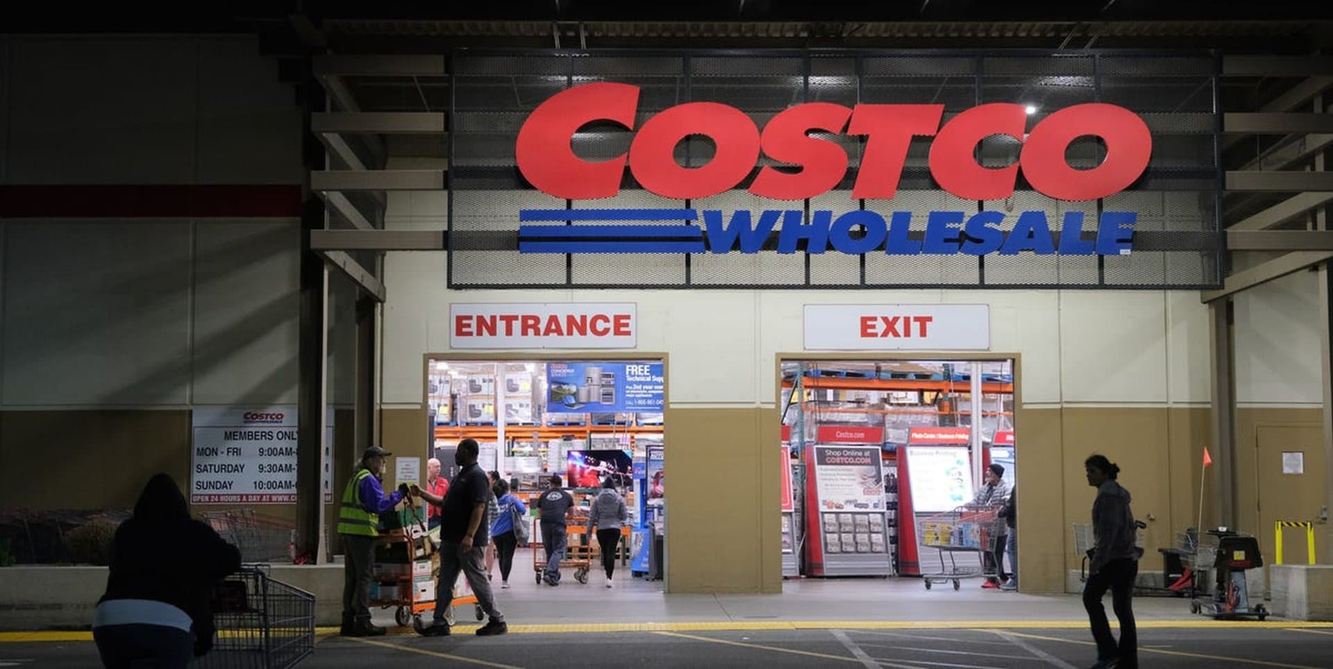 Costco Insiders Say to Avoid Shopping During These Hours
