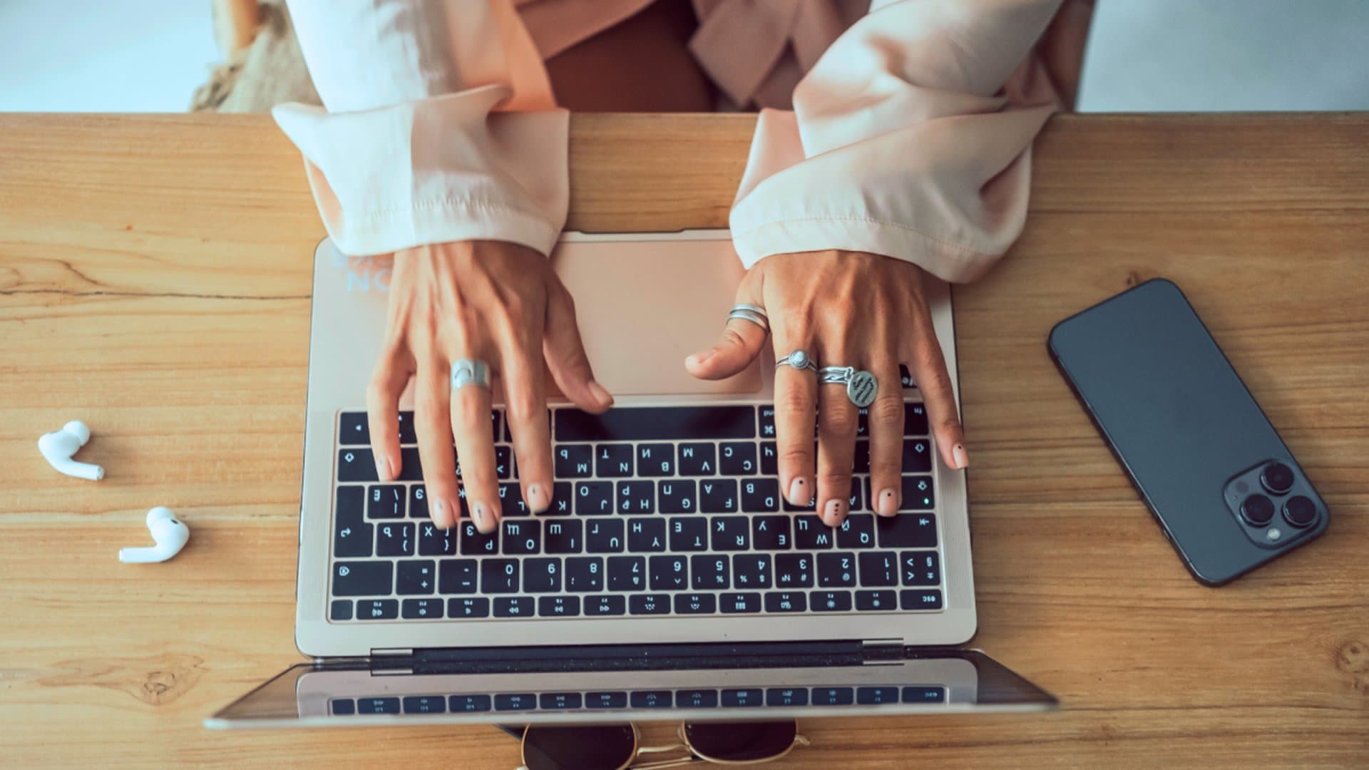 This macOS App Makes It Easy to See (and Use) Your Keyboard Shortcuts