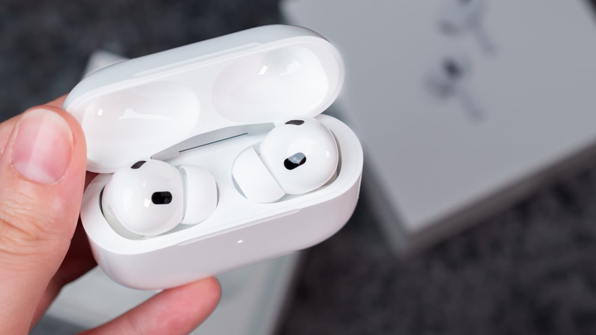 What to Do If You're Hearing Static in Your AirPods Pro 3