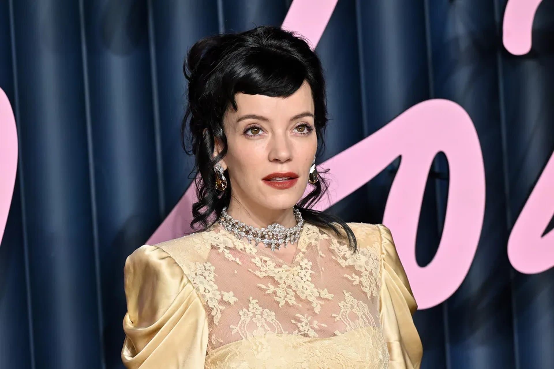 Lily Allen Plugs New ‘West End Girl’ Album by Selling USBs Shaped Like Sex Toy